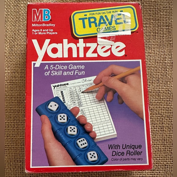 Vintage Travel Yahtzee with unique dice roller MB Milton Bradley Ages 8+ - Picture 2 of 16